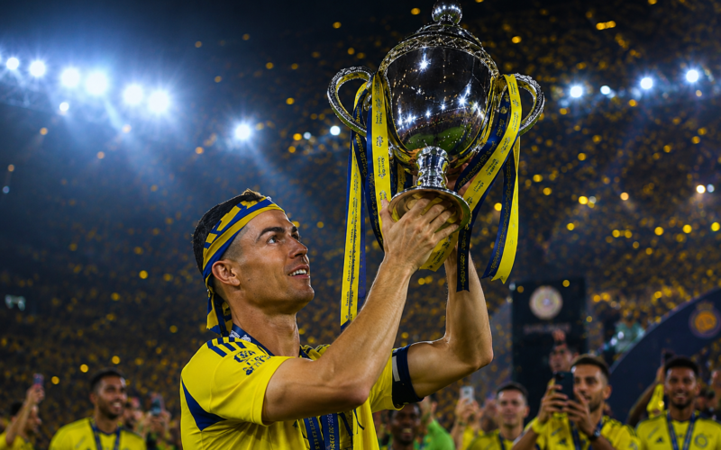 El llanto del rey: Cristiano rompe la maldición y es campeón con el Al-Nassr