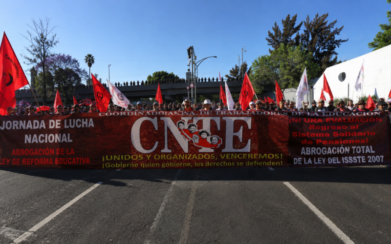 Megamarcha de la CNTE colapsa la Ciudad de México este 15 de mayo